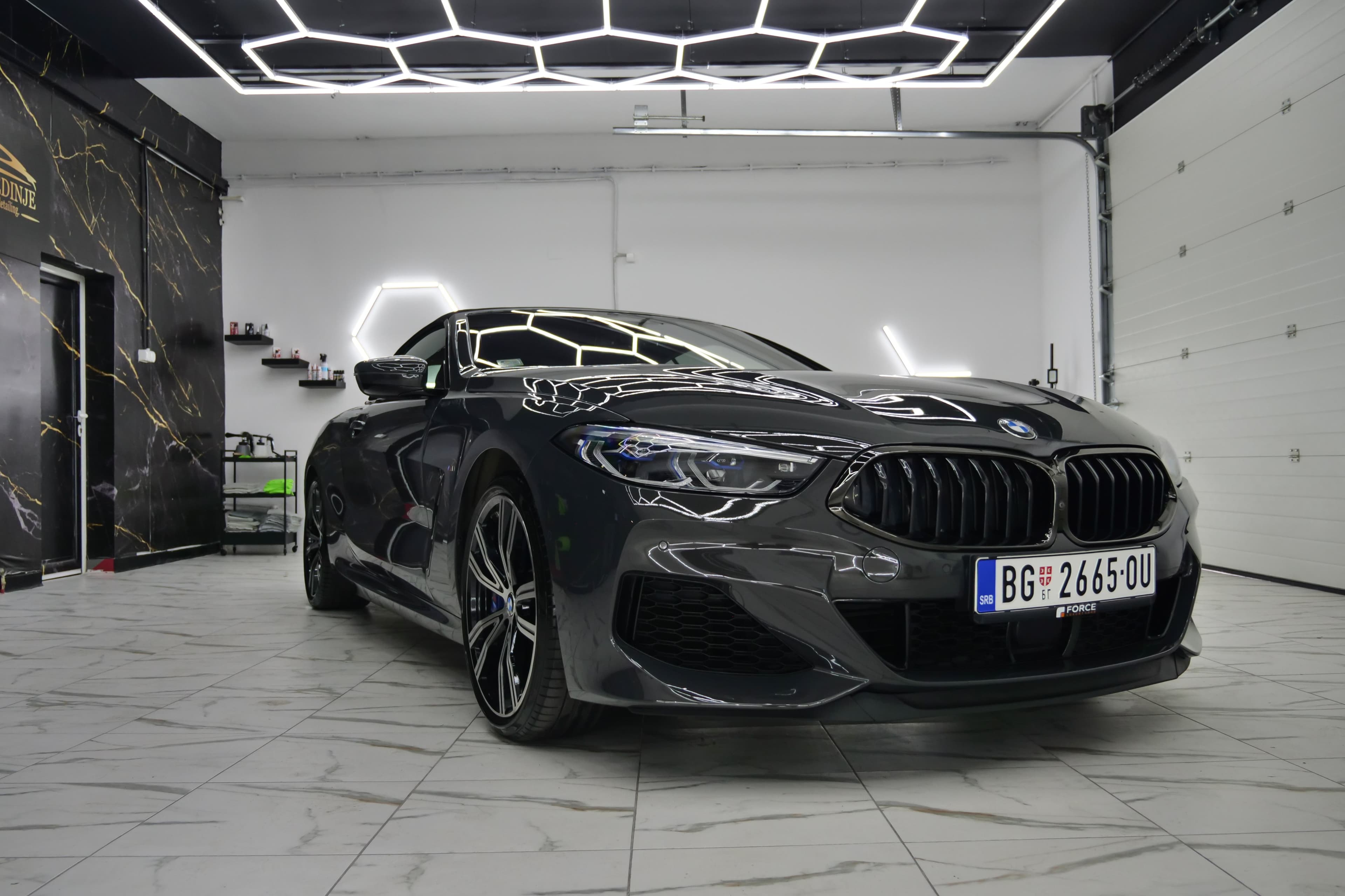 BMW M8